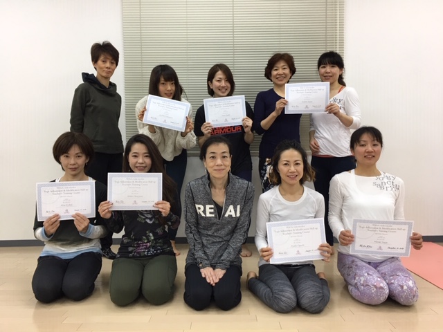 アジャストが出来るためには、数をこなすことと、ポーズそのものを理解すること。それが学べます!